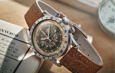 Breitling GALLET Flying Officer watch image