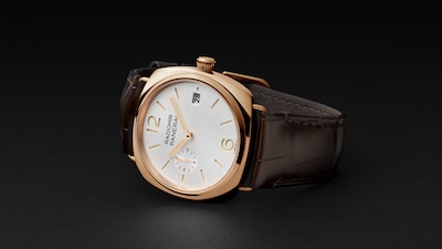 Panerai presents the contemporary Radiomir Quaranta in Goldtech™ image