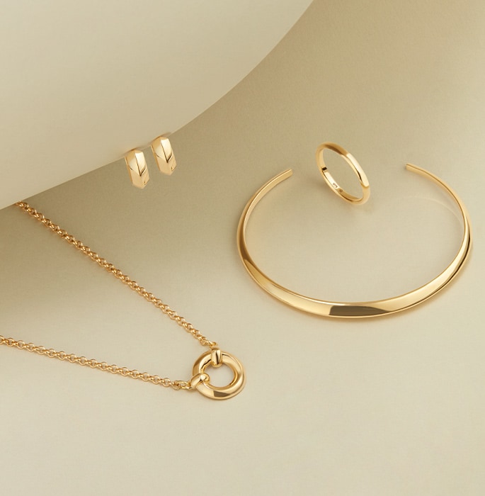 Image of Goldsmiths new 18ct Yellow Gold Collection