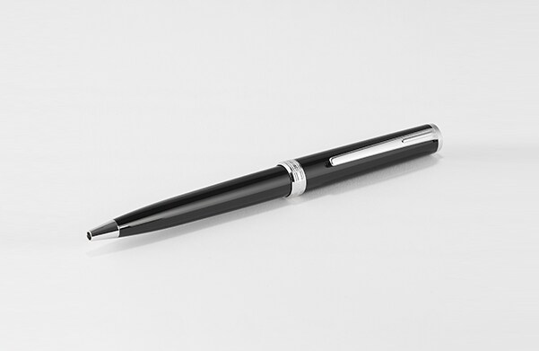 montblanc_pen_twowide.png