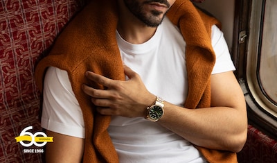 A banner with men wearing Sekonda watch image